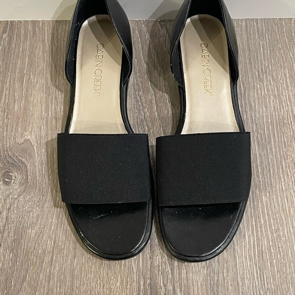 Cabin Creek Black Sandals Slip-On Comfort - Picture 1 of 7